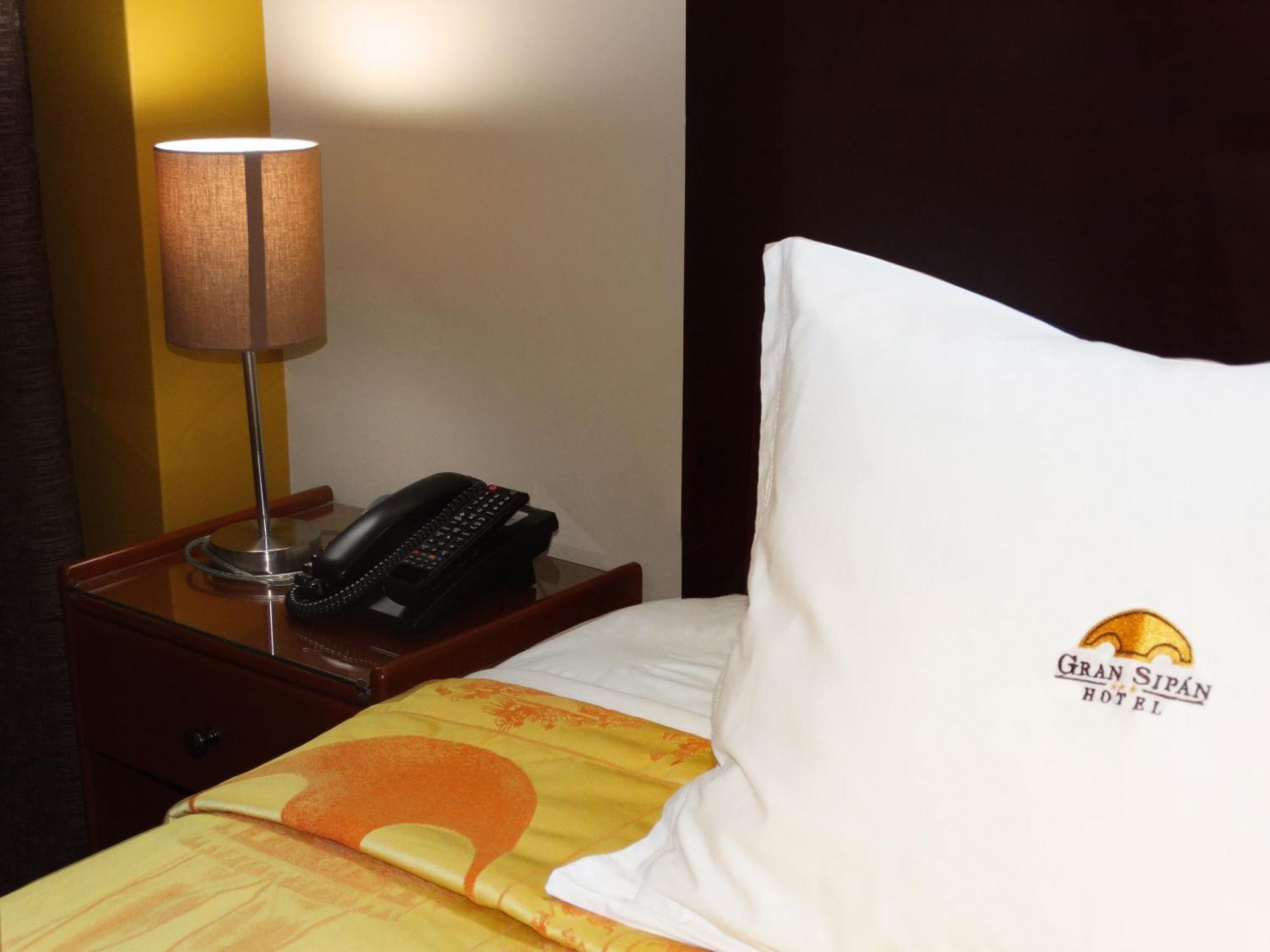 צ'יקלאיו Hotel Gran Sipan חדר תמונה